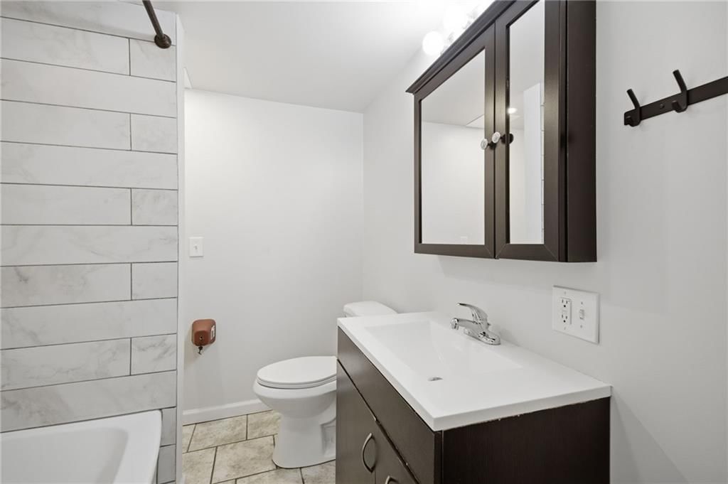 12718 Crystal Avenue — photo 43