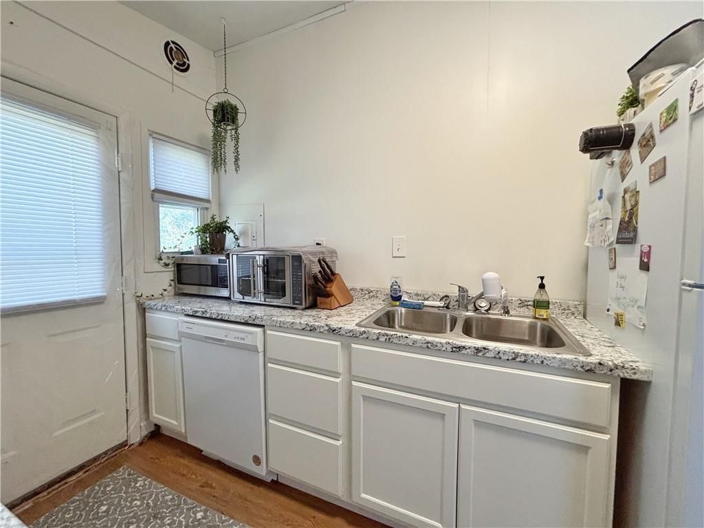 1603 Harper Street — photo 10