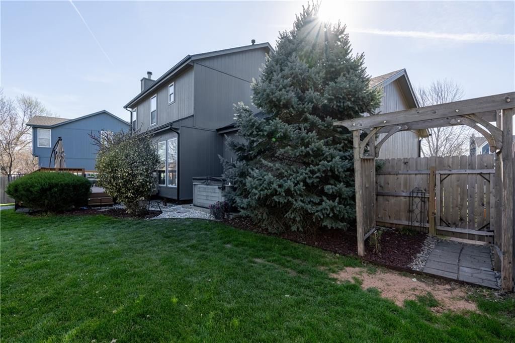 16522 W 154th Street — photo 47