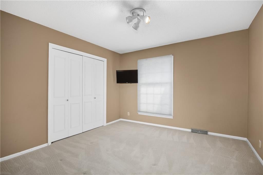 1106 Mockingbird Court — photo 13