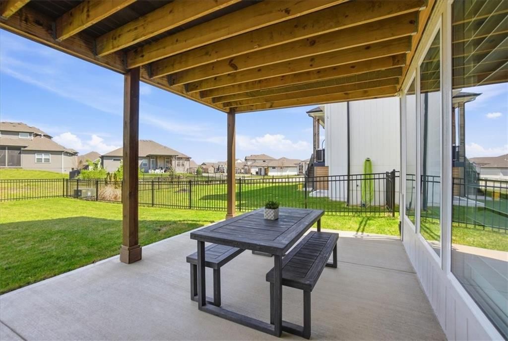 17321 Bradshaw Street — photo 34