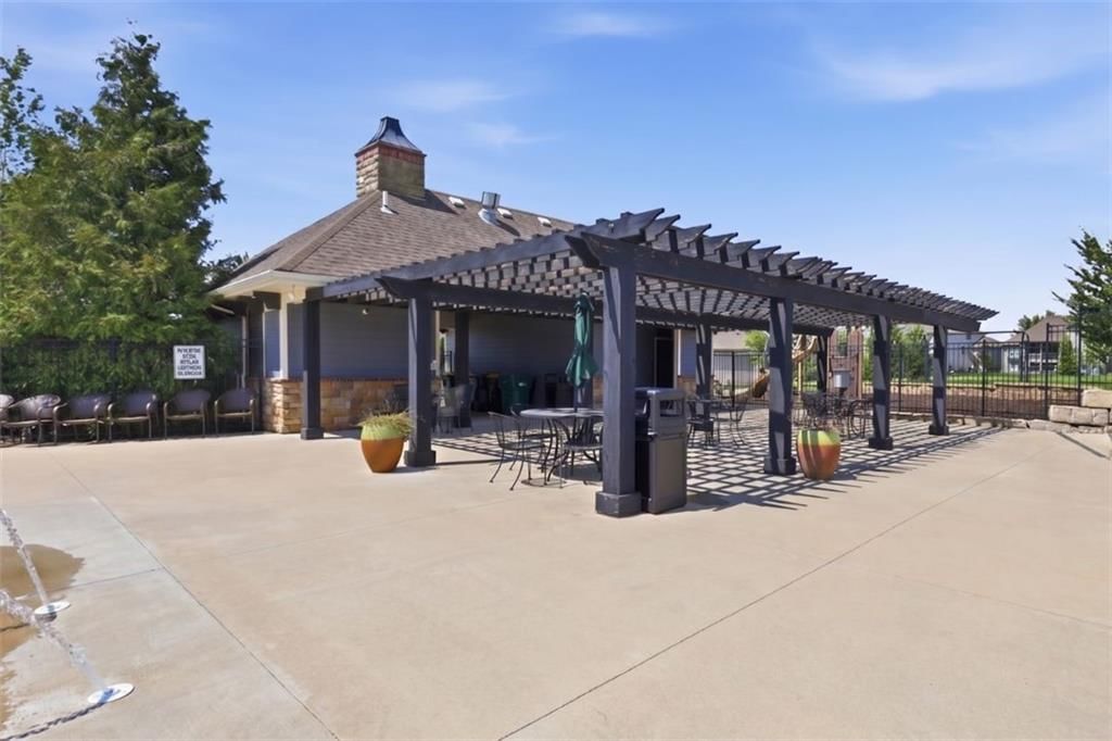 17321 Bradshaw Street — photo 70