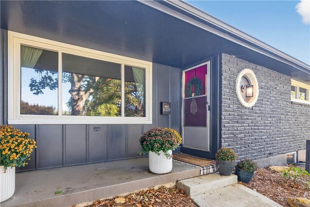 8309 Travis Lane — photo 3