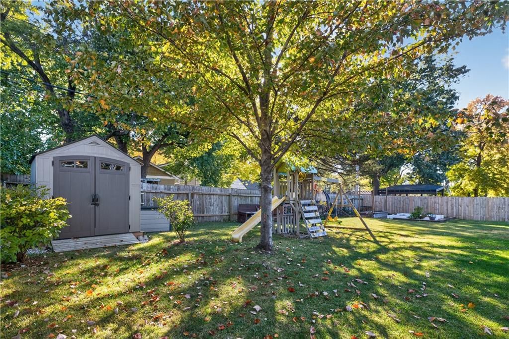 8309 Travis Lane — photo 25