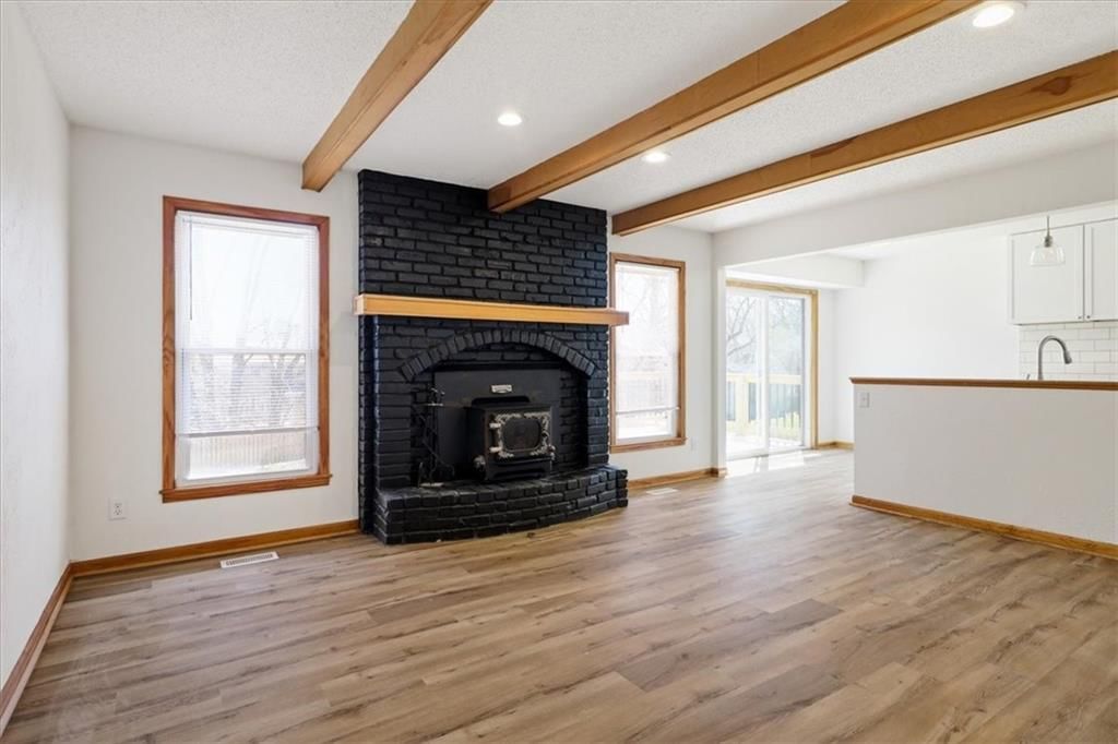 7829 N Garfield Avenue — photo 5
