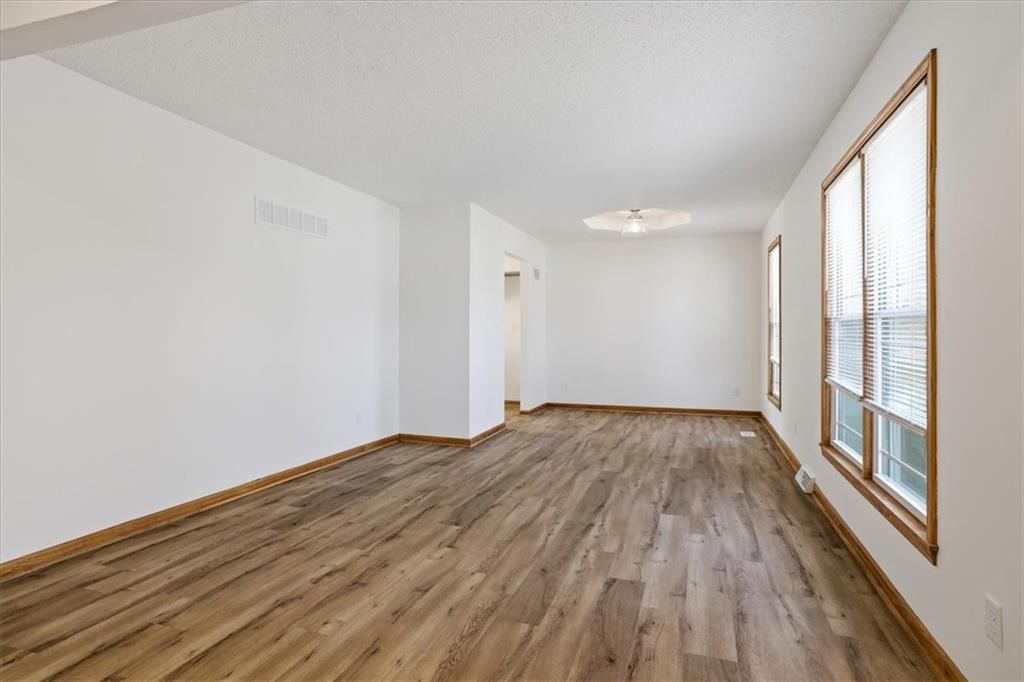 7829 N Garfield Avenue — photo 10