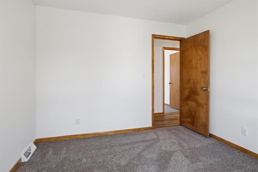 7829 N Garfield Avenue — photo 14