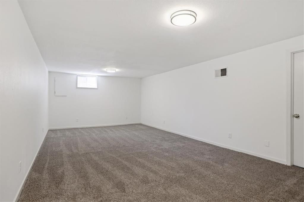 7829 N Garfield Avenue — photo 18