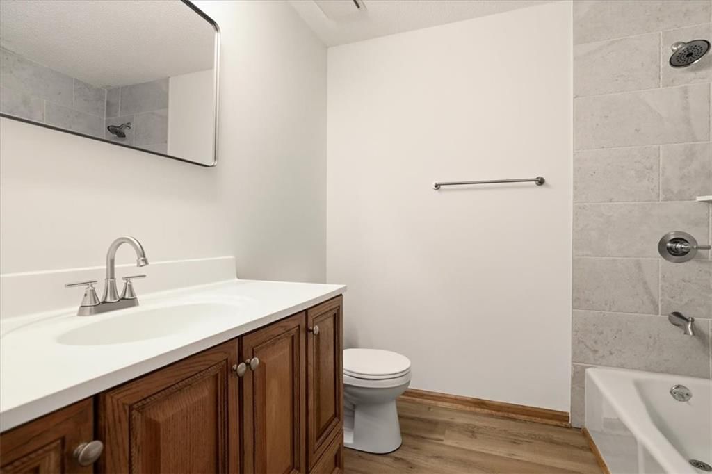 7829 N Garfield Avenue — photo 21