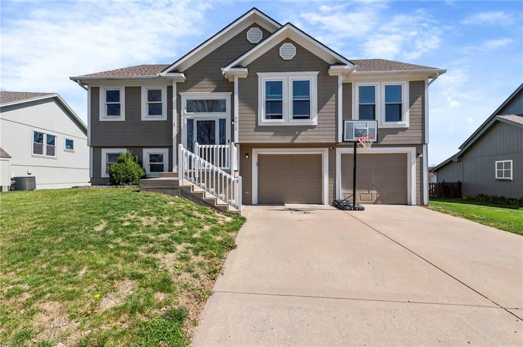 9012 NE 110th Street, Kansas City, MO