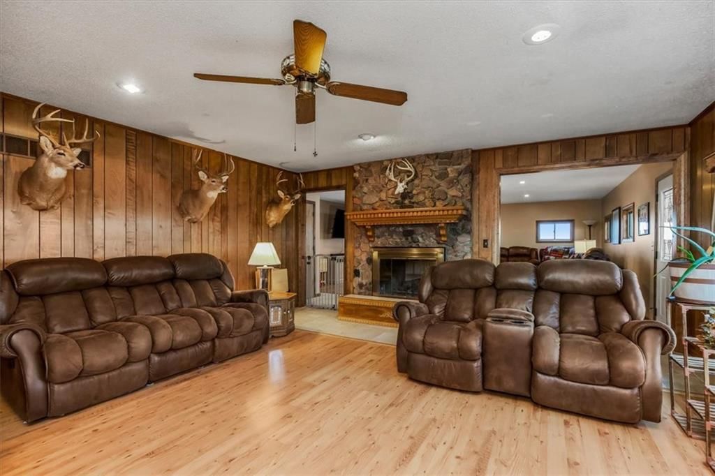 Photo 16 of 65 - 17249 198th Street, Tonganoxie, KS 66086
