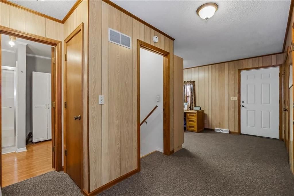 Photo 29 of 65 - 17249 198th Street, Tonganoxie, KS 66086