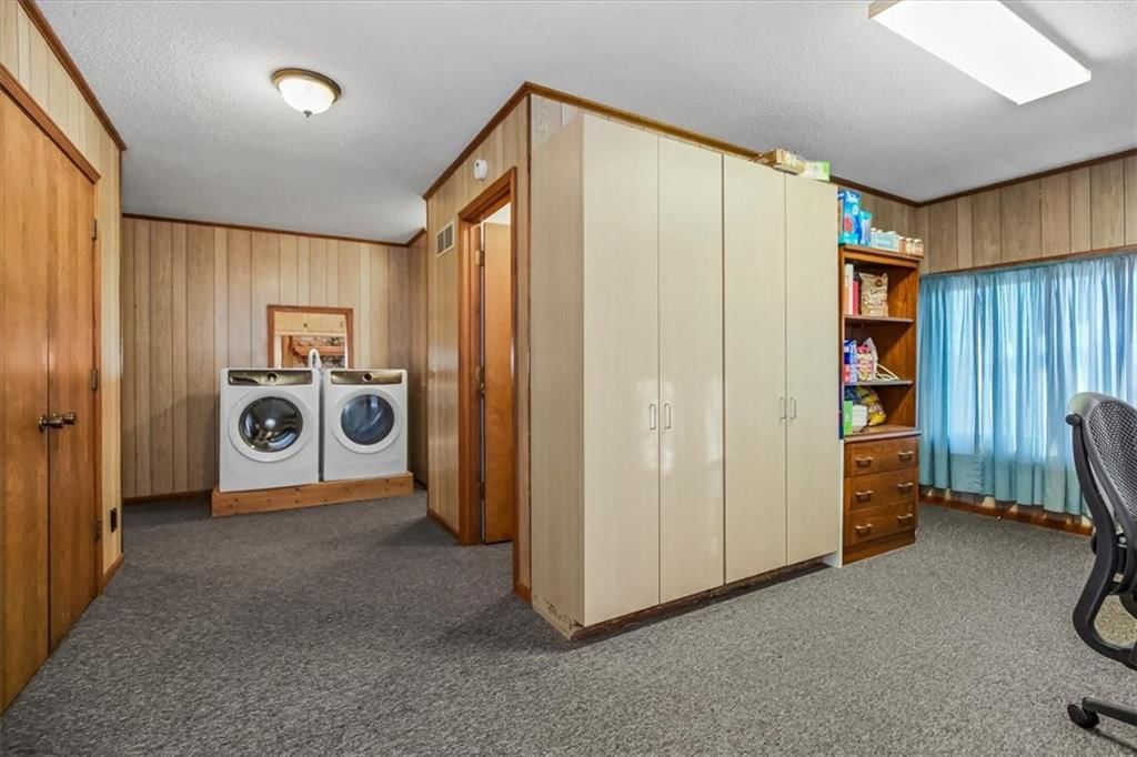 Photo 30 of 65 - 17249 198th Street, Tonganoxie, KS 66086