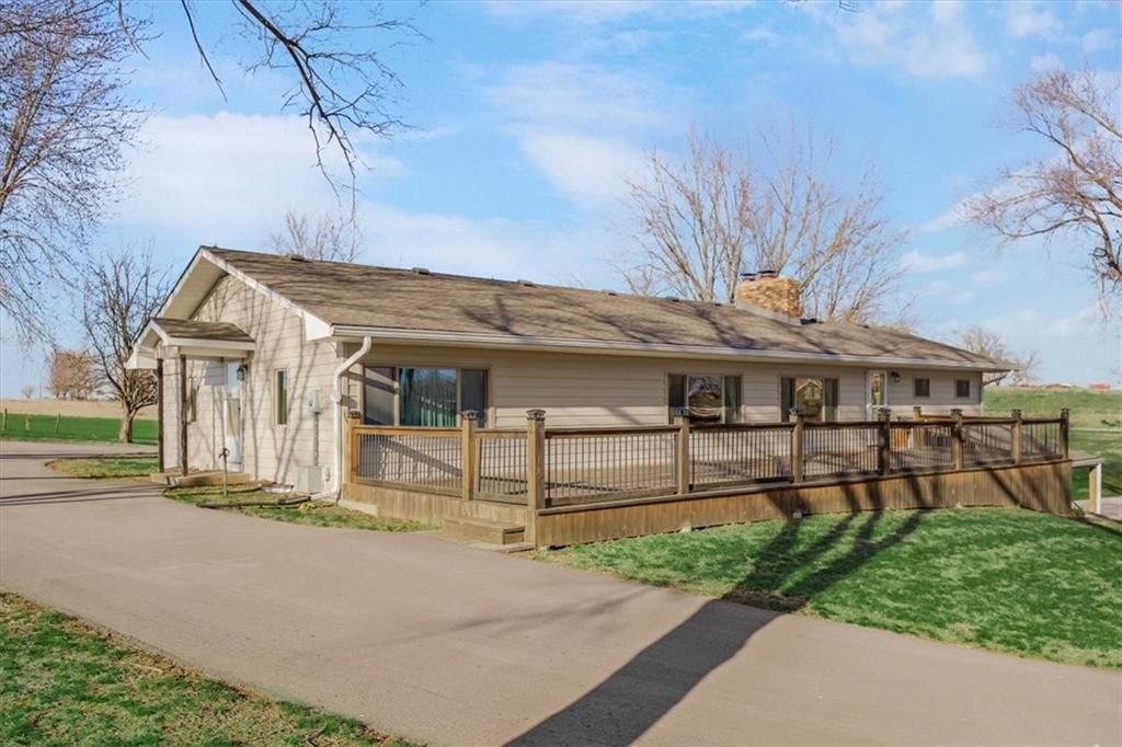 Photo 59 of 65 - 17249 198th Street, Tonganoxie, KS 66086