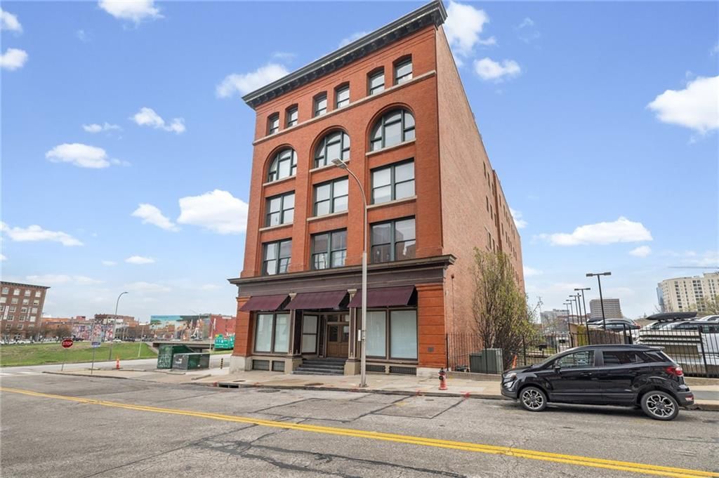 609 Central Street — photo 2