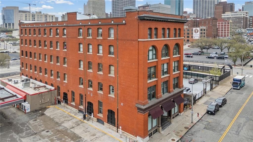 609 Central Street — photo 3