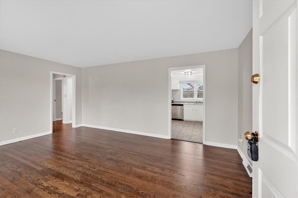 3308 S Vermont Avenue — photo 5