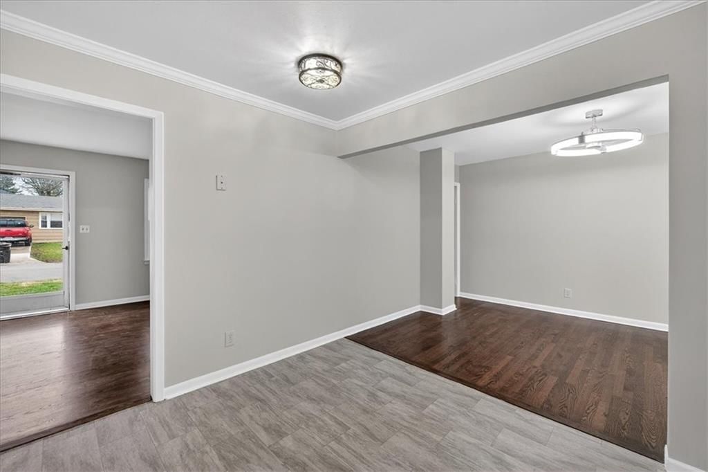 3308 S Vermont Avenue — photo 13