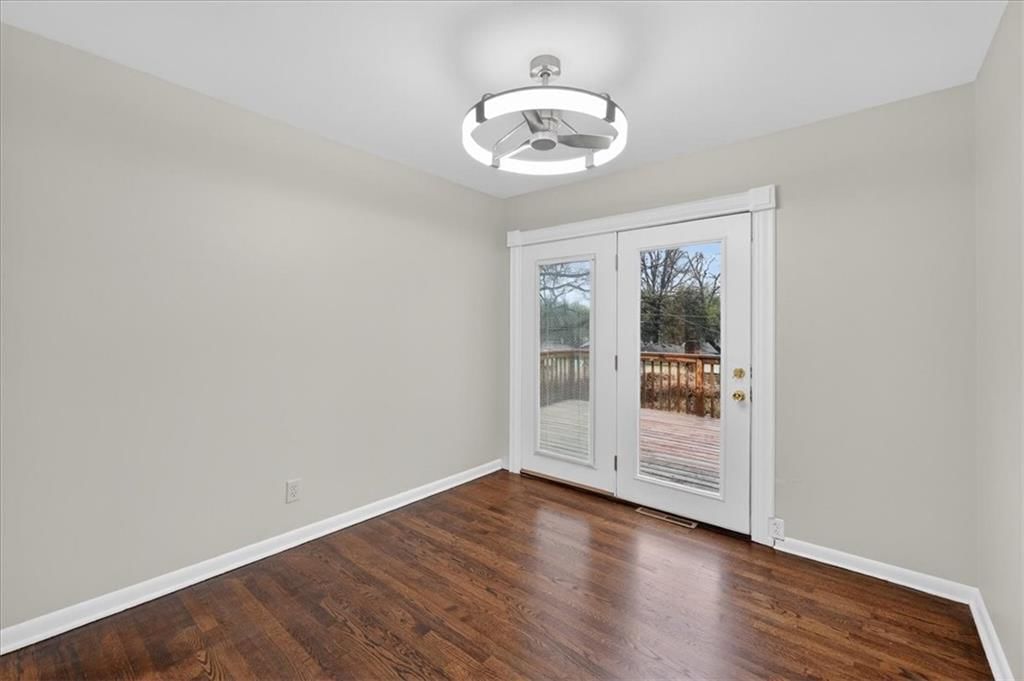 3308 S Vermont Avenue — photo 15