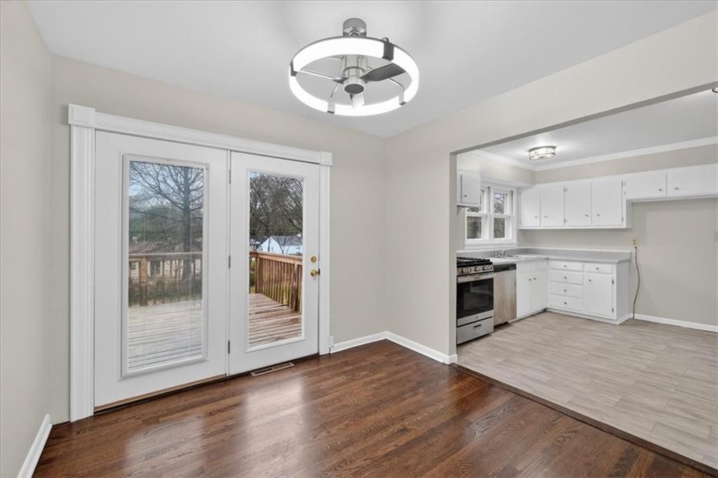 3308 S Vermont Avenue — photo 16