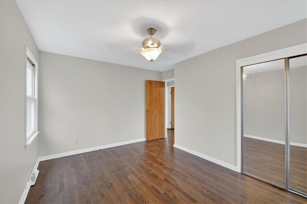 3308 S Vermont Avenue — photo 22