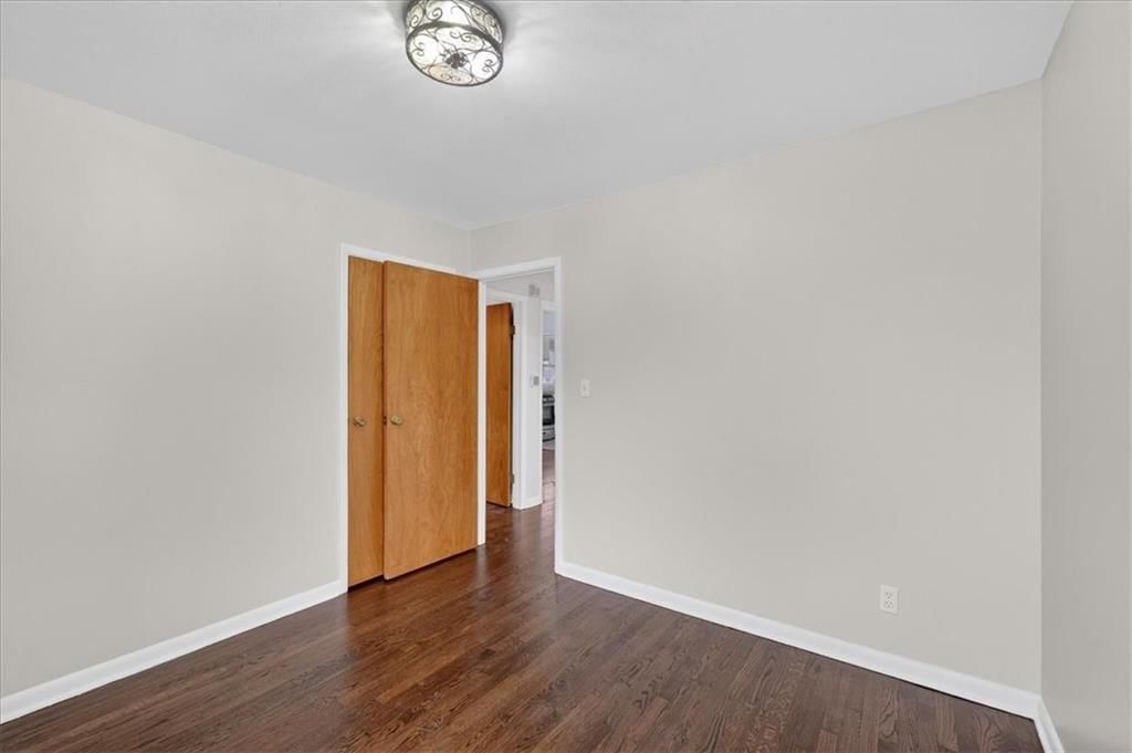 3308 S Vermont Avenue — photo 24