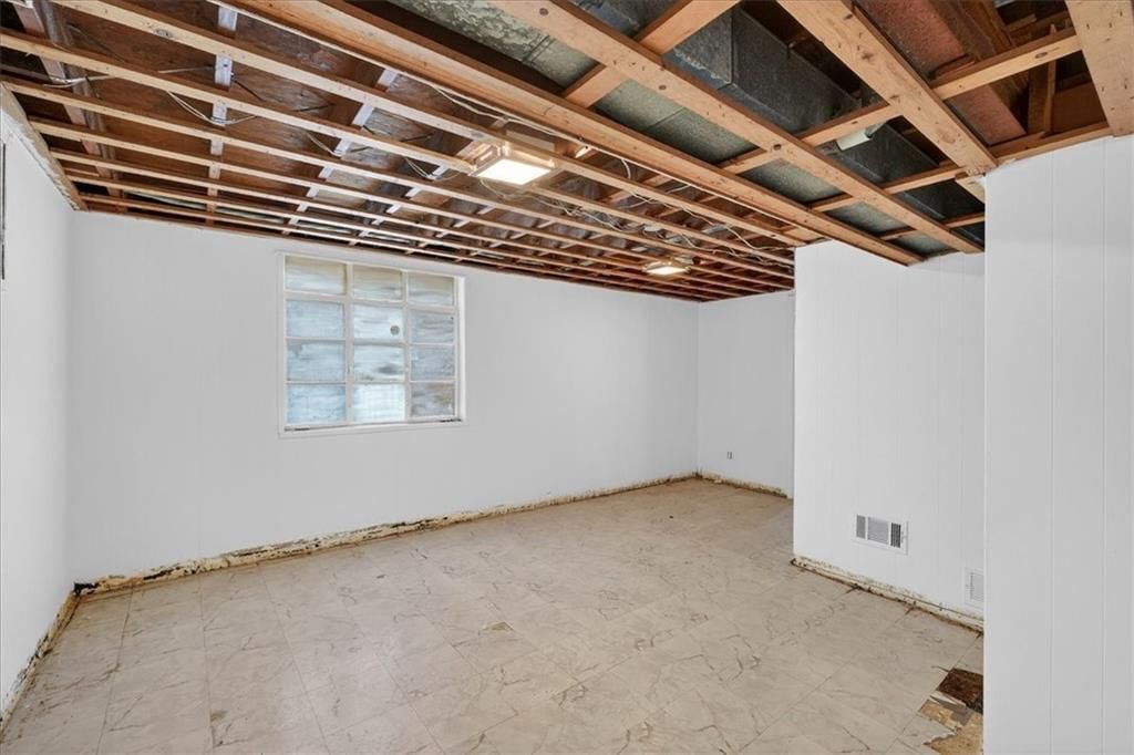3308 S Vermont Avenue — photo 29