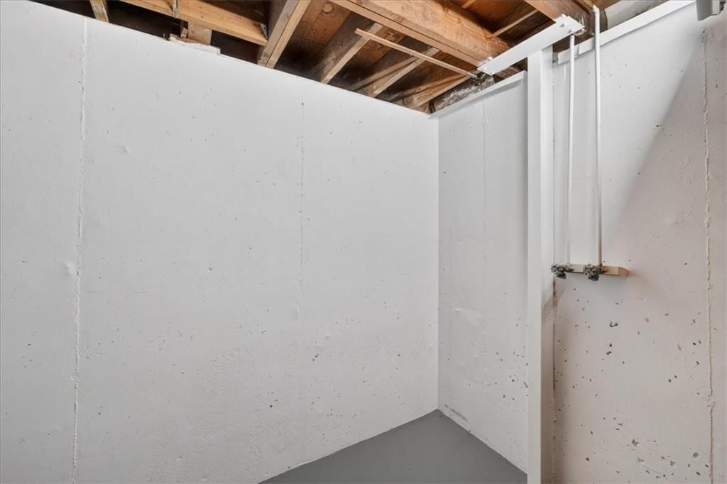 3308 S Vermont Avenue — photo 31