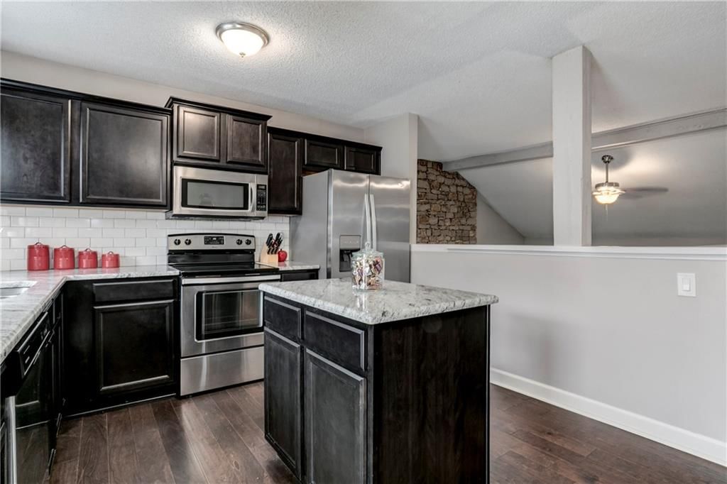 9132 DARNELL Street — photo 10