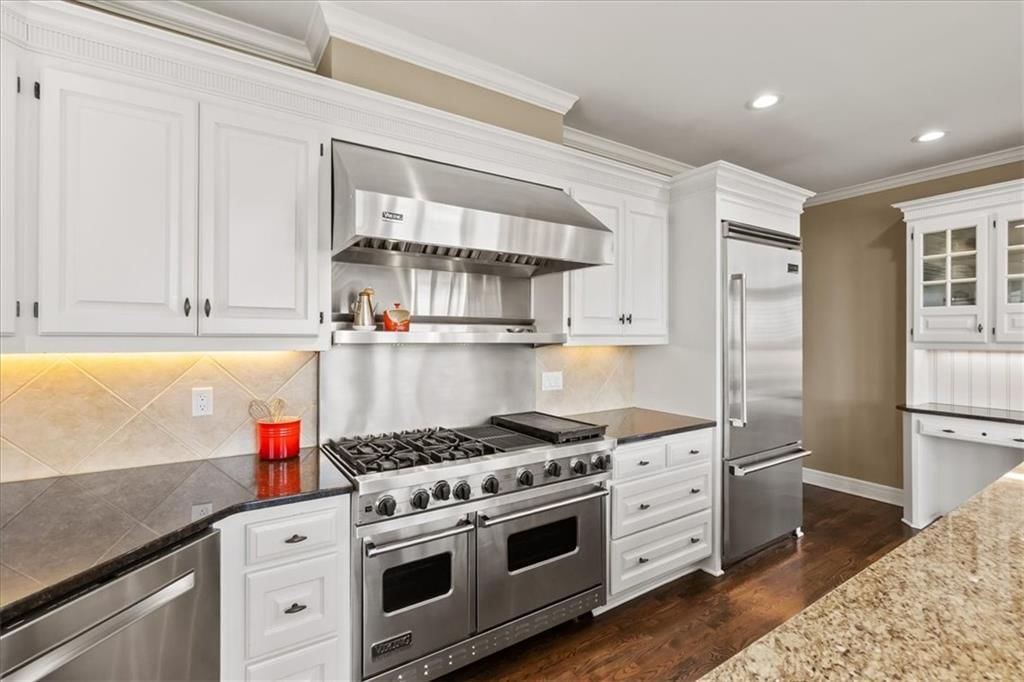 14001 DEARBORN Street — photo 19