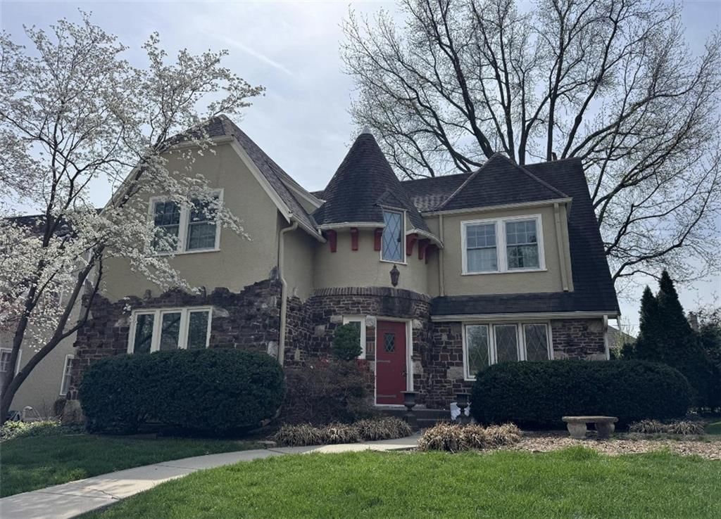 631 W 69th Terrace, Kansas City, MO