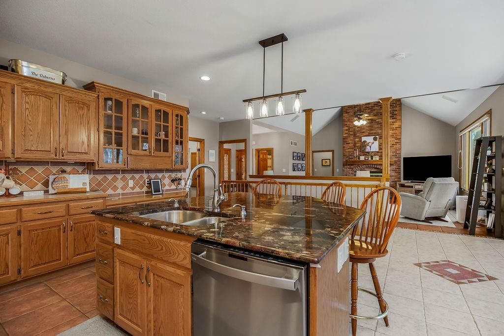 4852 Black Swan Drive — photo 9