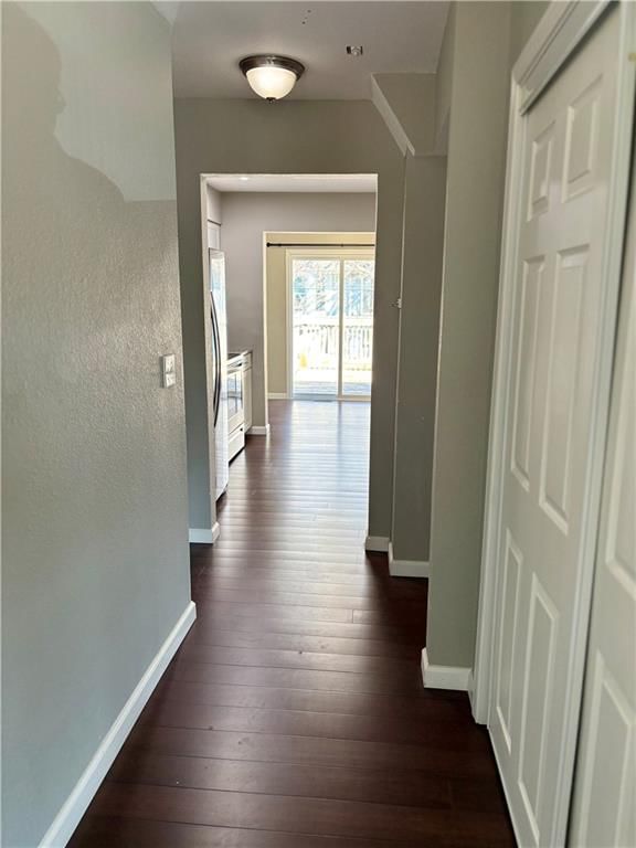 1420 E Mart Way Circle — photo 3