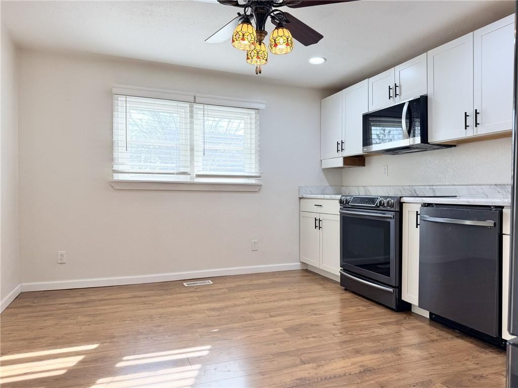 1310 E 13th Court — photo 5
