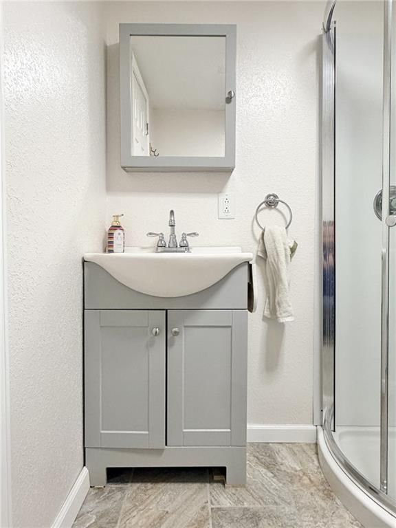 1310 E 13th Court — photo 10