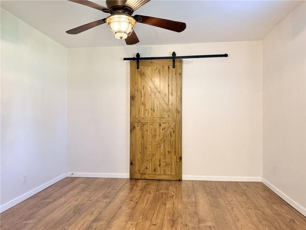 1310 E 13th Court — photo 11