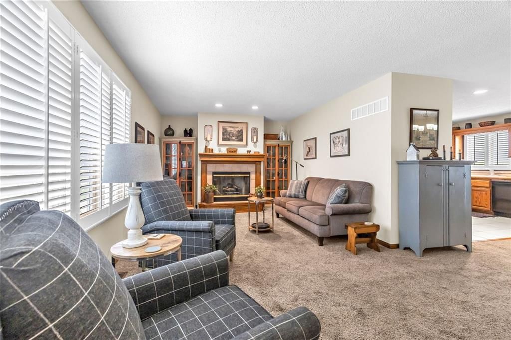 1901 Meadowlane Street — photo 6