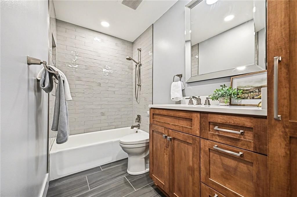 424 Brookside Avenue — photo 12