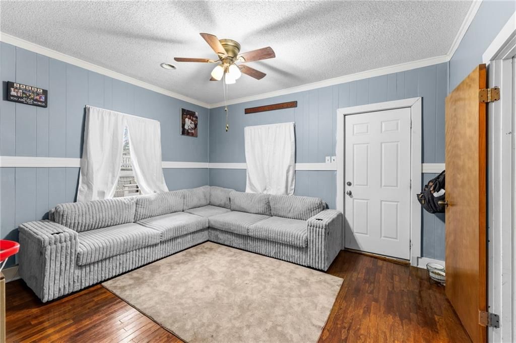223 S Maple Street — photo 19