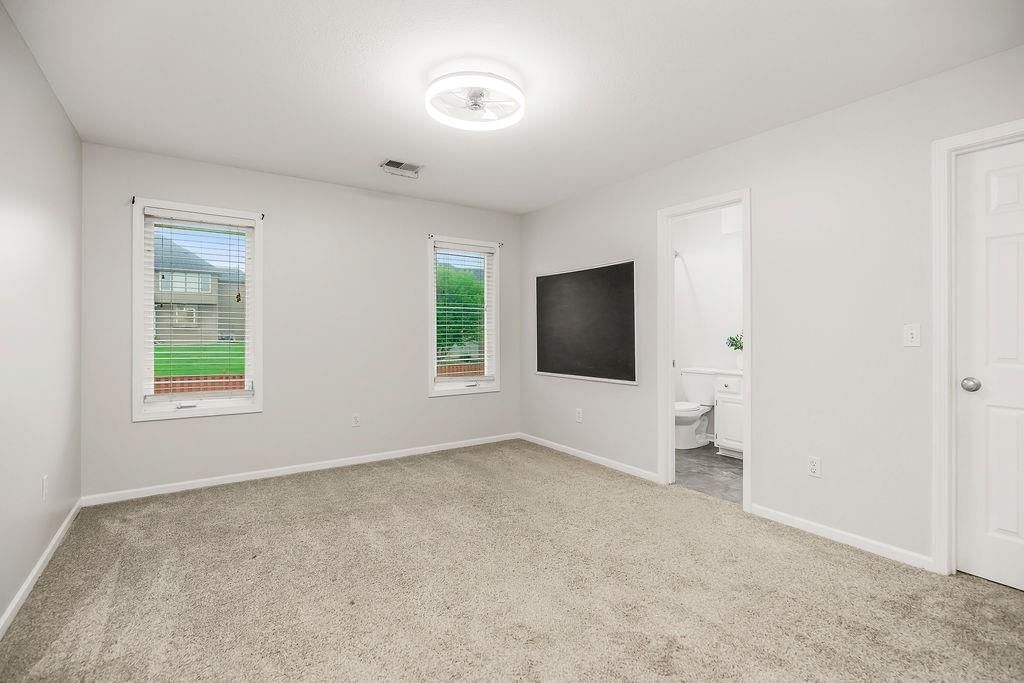 637 NE Sundance Trail — photo 18