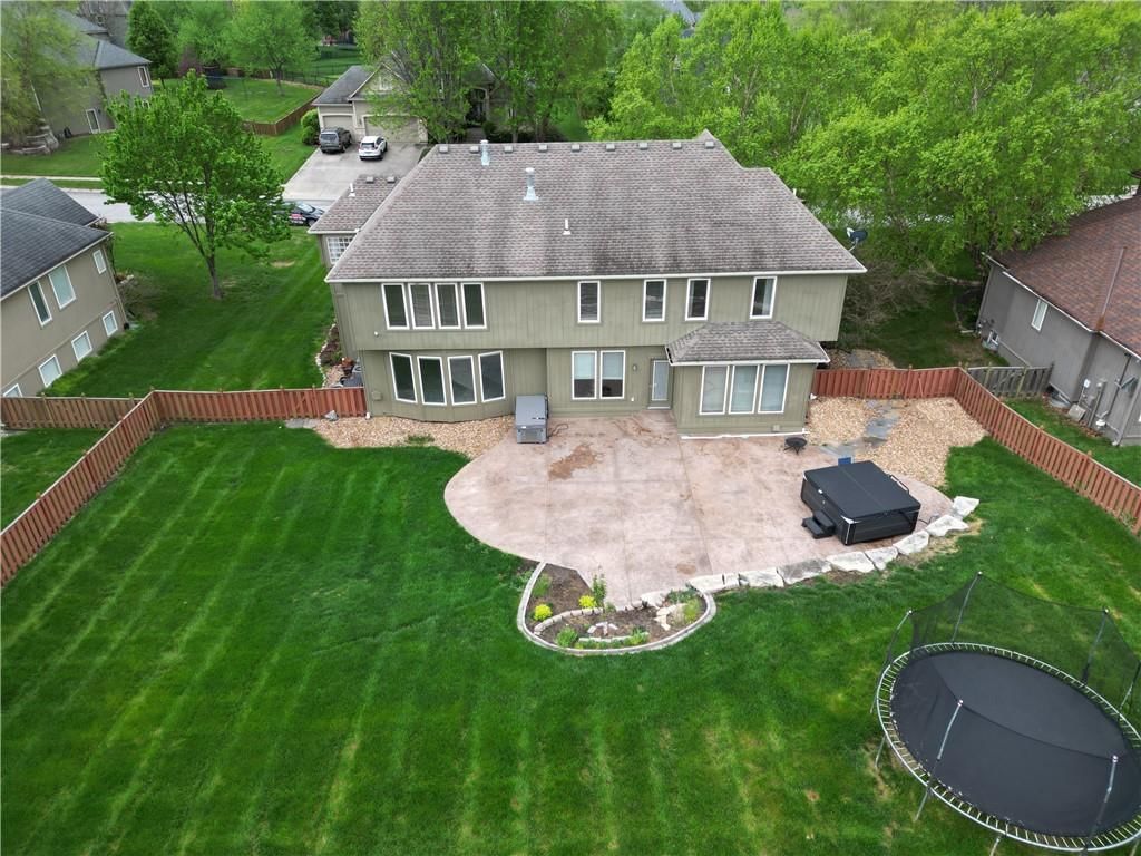 637 NE Sundance Trail — photo 36
