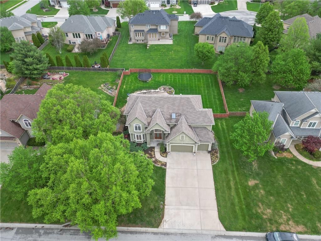 637 NE Sundance Trail — photo 39
