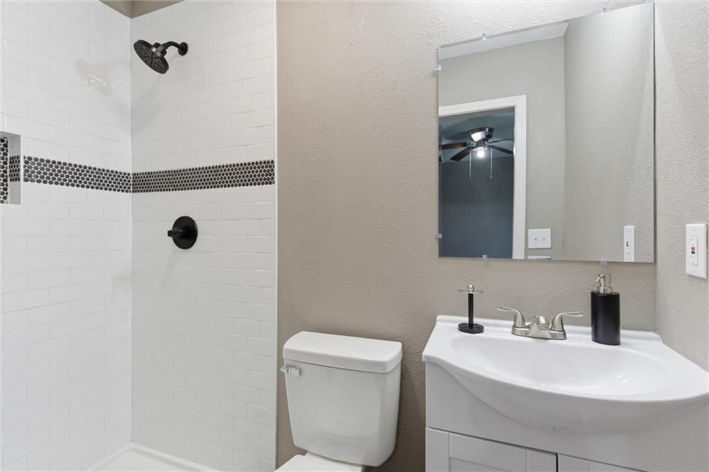 6203 E 147th Terrace — photo 15