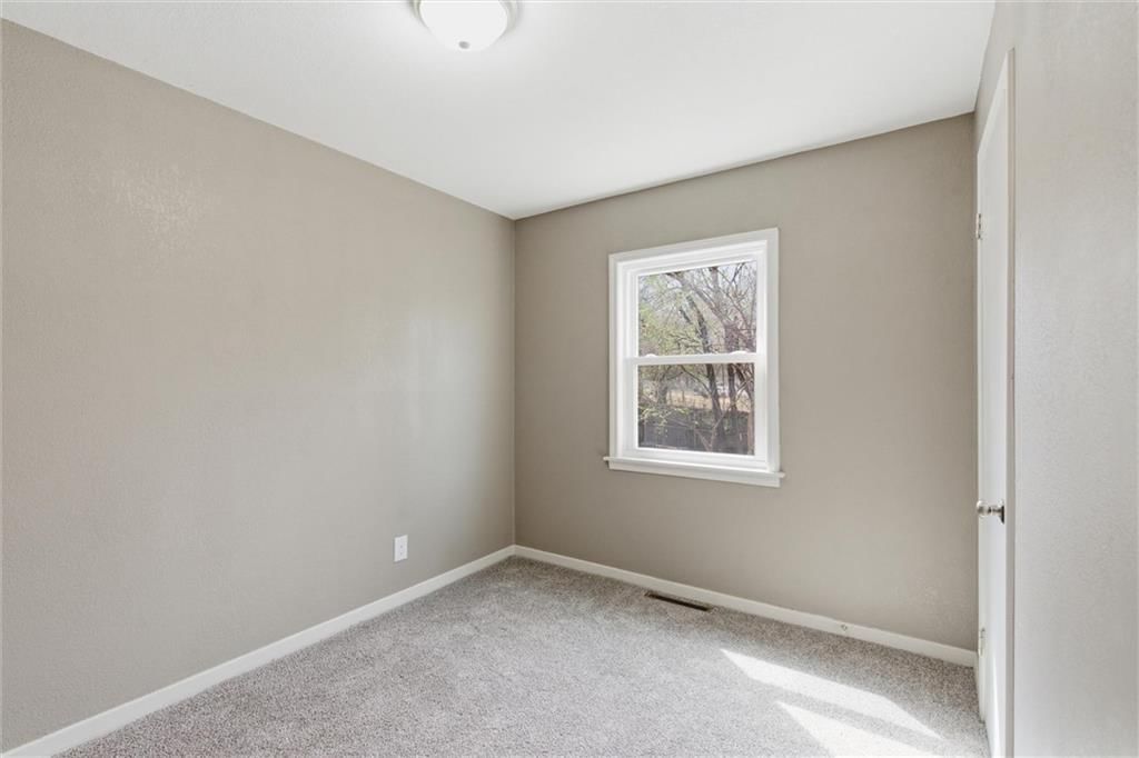 6203 E 147th Terrace — photo 17