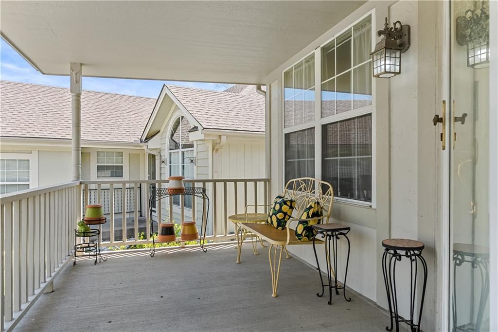 5235 Downey Avenue — photo 4