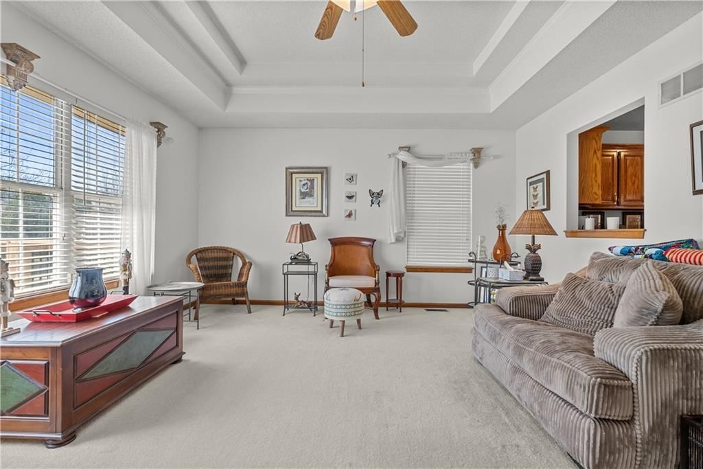 5235 Downey Avenue — photo 10