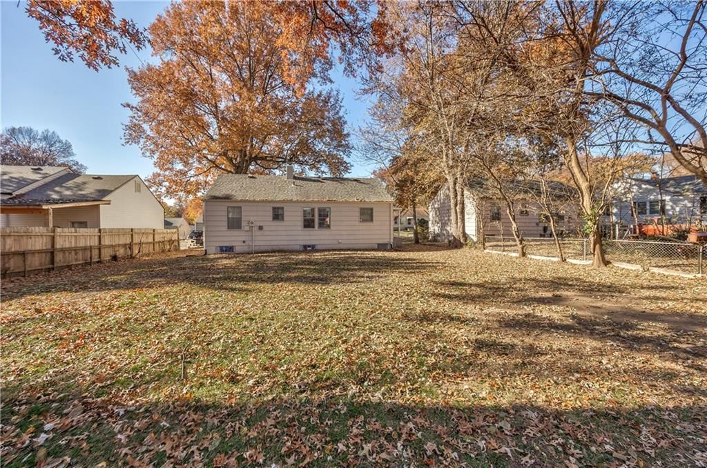 3407 S Cedar Avenue — photo 18