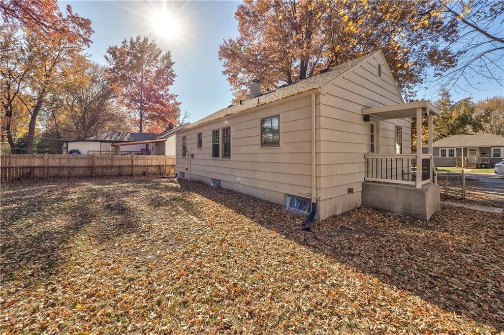 3407 S Cedar Avenue — photo 22