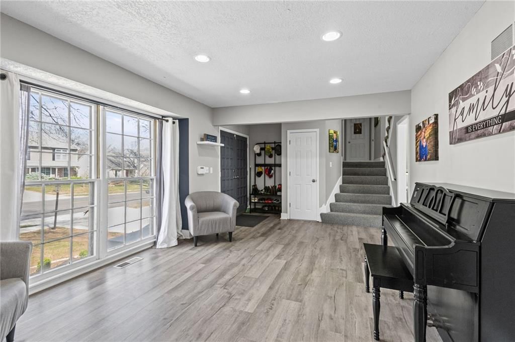 12725 W 116th Street — photo 9