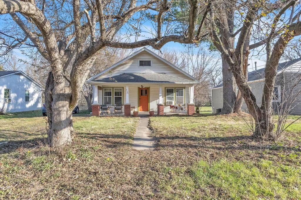 2109 Green Valley Road, St Joseph, MO